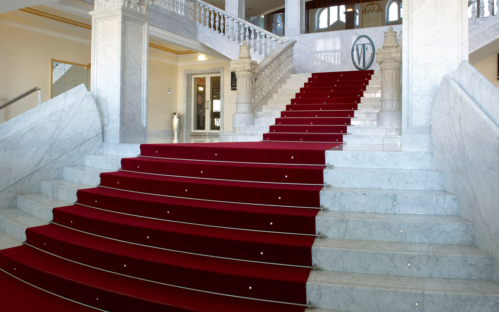 Stair Decor, Halı-Merdiven Çubukları